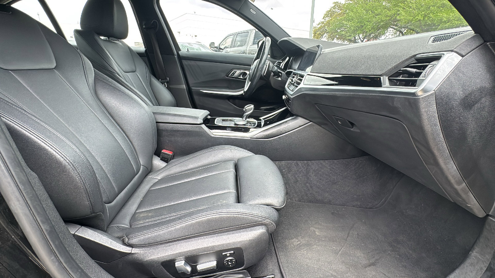 Used 2019 BMW 330i Sedan w/ Convenience Package RWD image 28