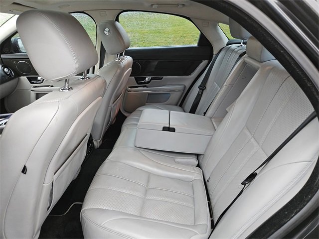 Used 2011 Jaguar XJ image 14