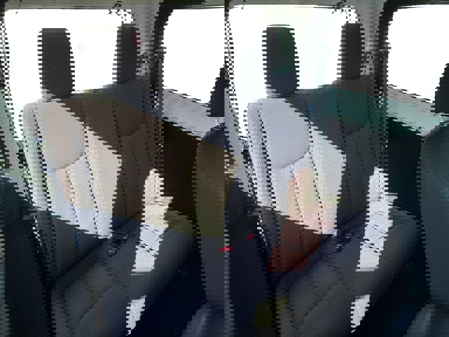 Used 2018 Jeep Wrangler Sport image 17