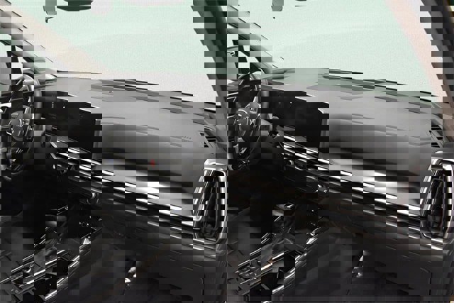 Used 2024 Kia Sorento S image 20