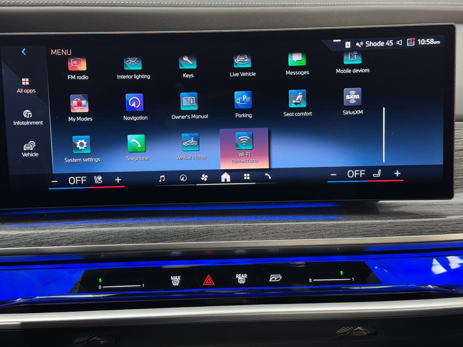 Used 2024 BMW i7 eDrive50 w/ Premium Package image 29