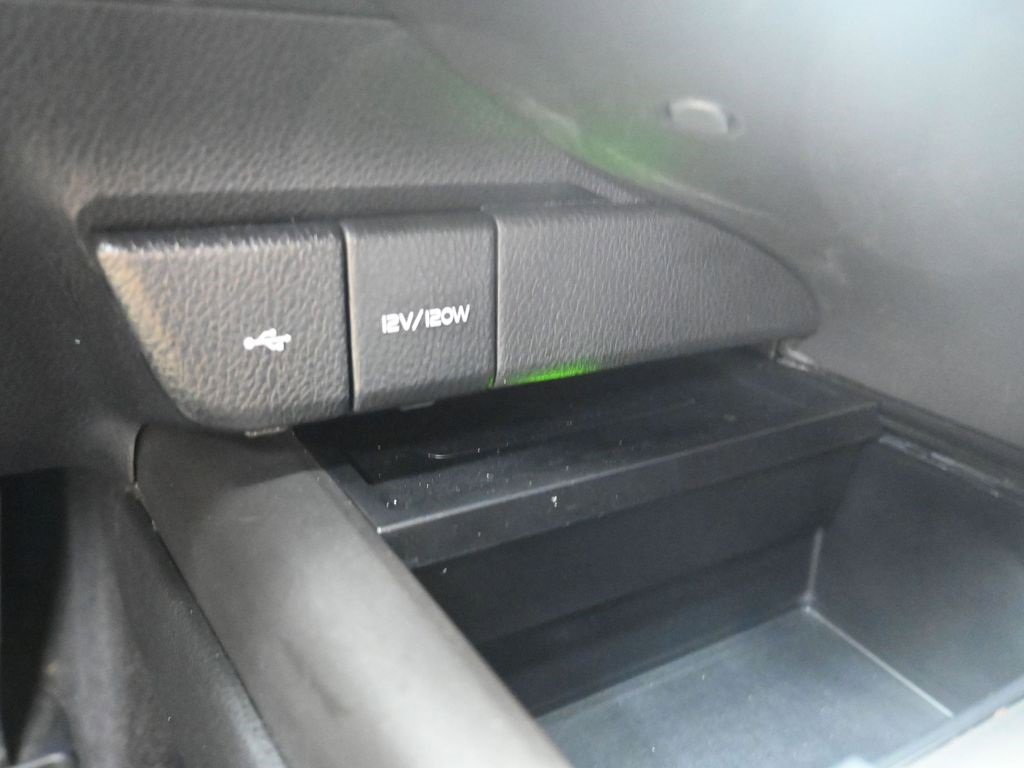 Used 2021 Toyota Camry XSE image 13