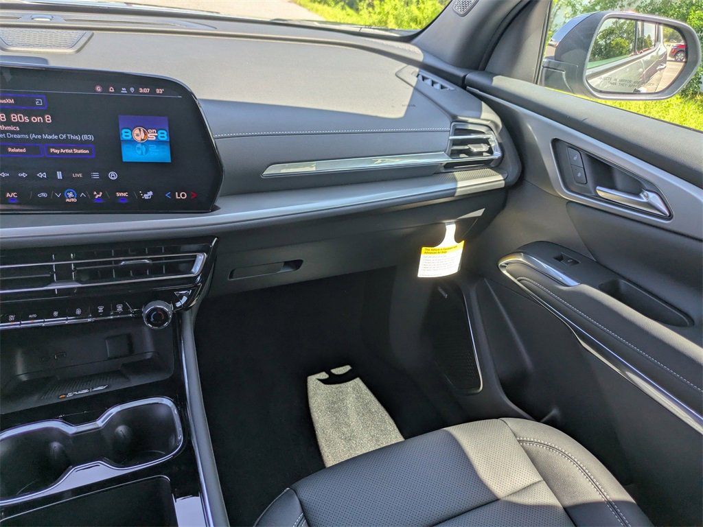 New 2026 Chevrolet Traverse LT w/ Enhanced Driving Package image 17