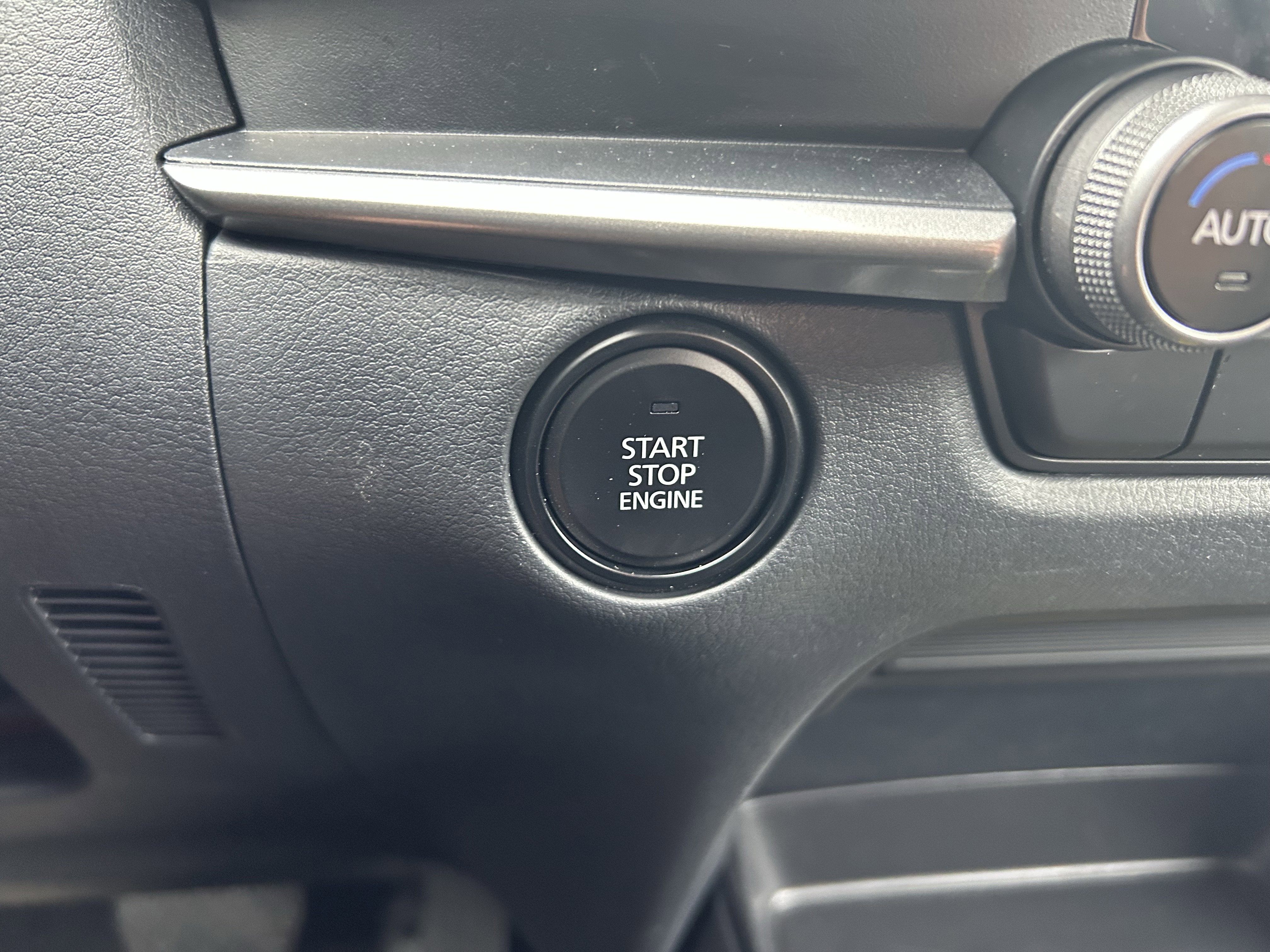 Certified 2025 MAZDA CX-30 AWD 2.5 S w/ Select Sport Pkg image 17