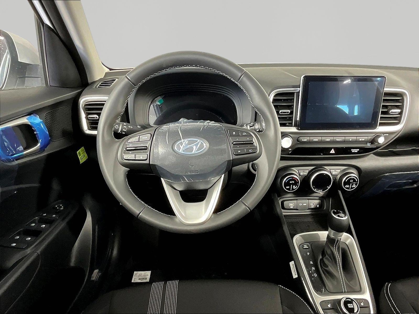 New 2026 Hyundai Venue SEL FWD image 9