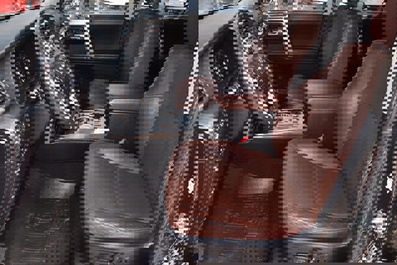 Used 2015 Toyota 4Runner Limited image 13