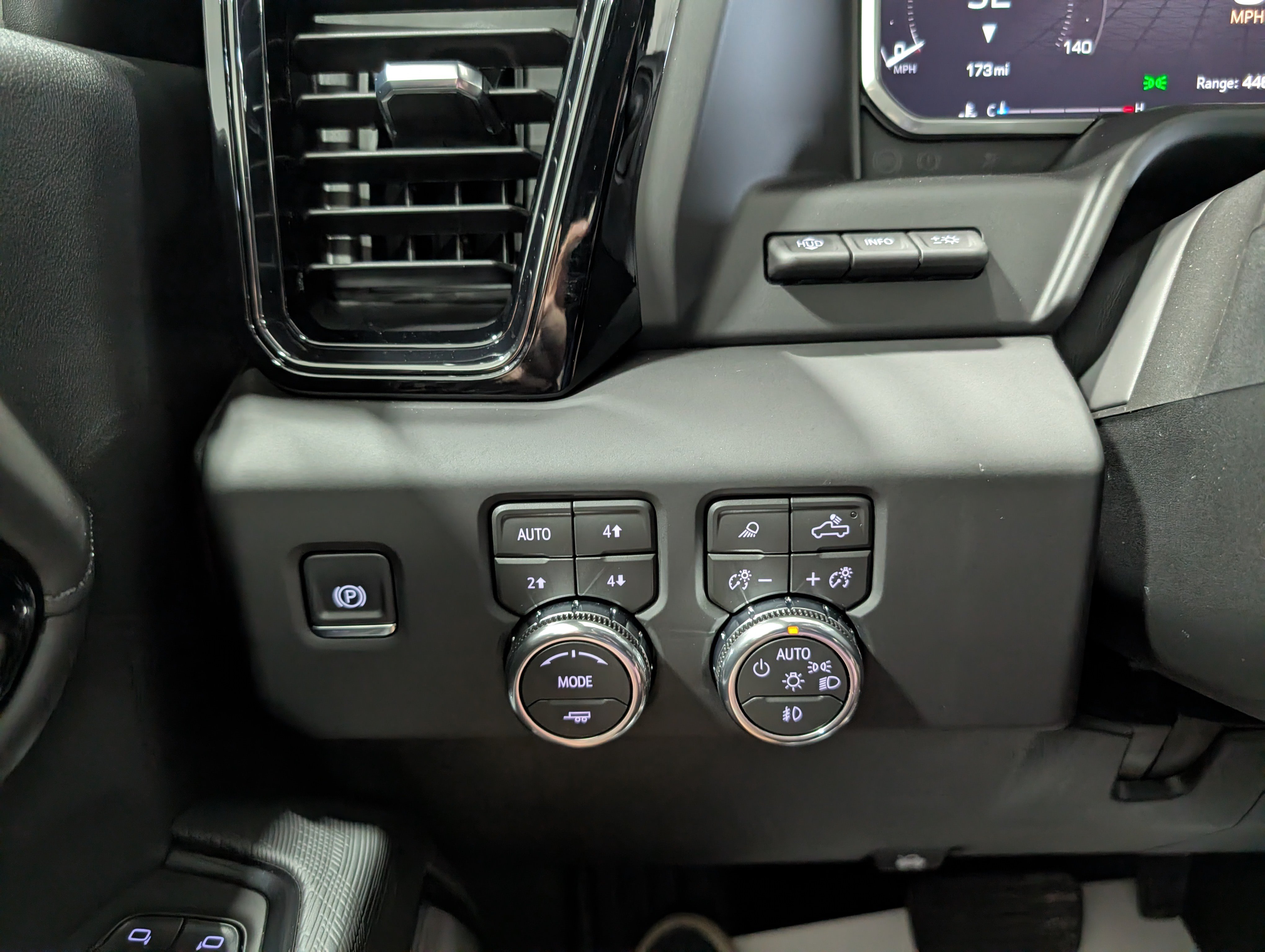 Used 2026 GMC Sierra 2500 AT4X AWD/4WD image 24