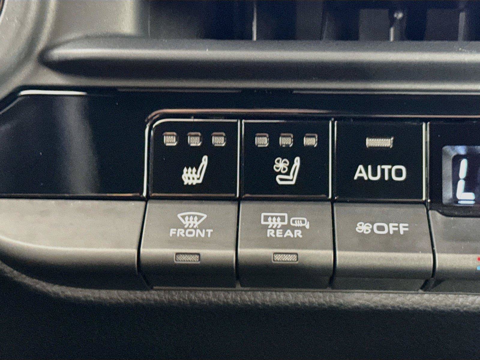 Certified 2026 Toyota Crown AWD/4WD image 8