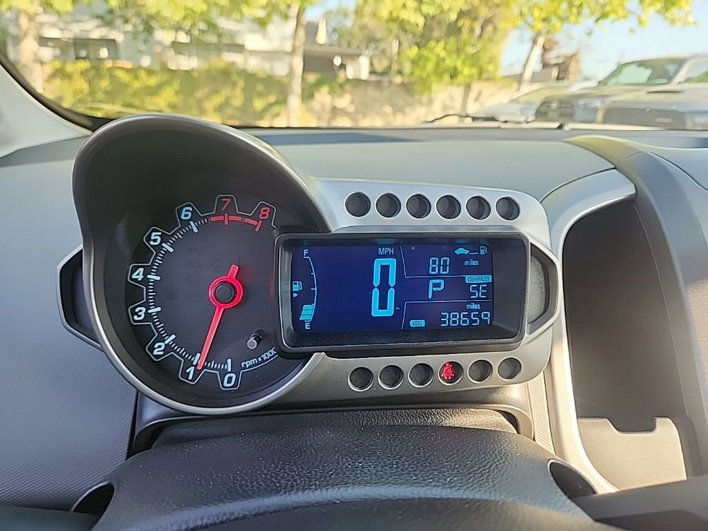 Used 2015 Chevrolet Sonic LT image 13