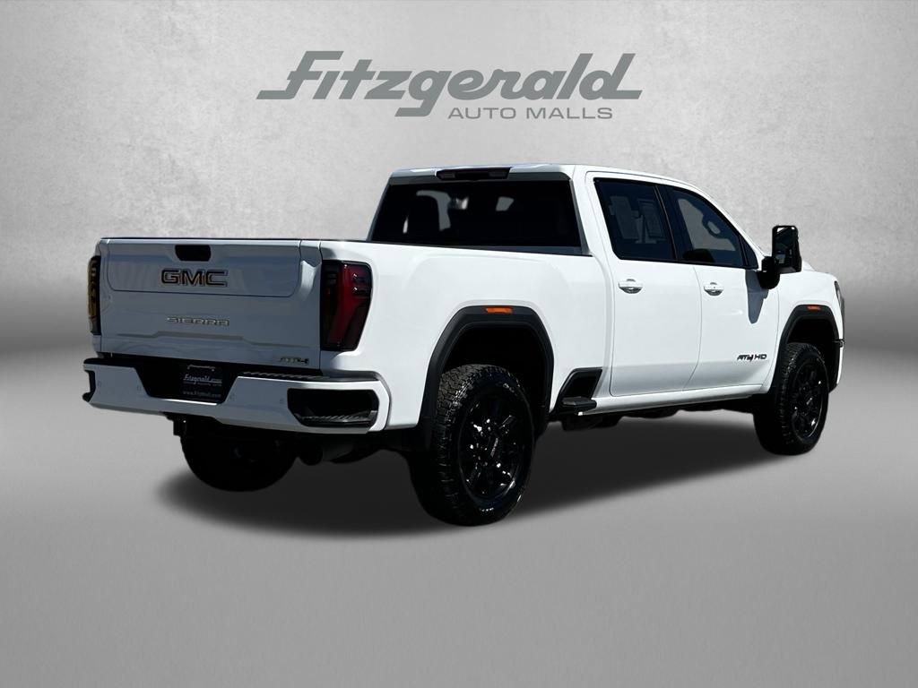 Used 2025 GMC Sierra 2500 AT4 image 7