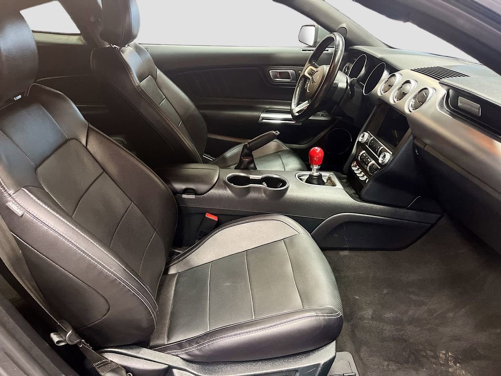 Used 2022 Ford Mustang GT Premium image 26