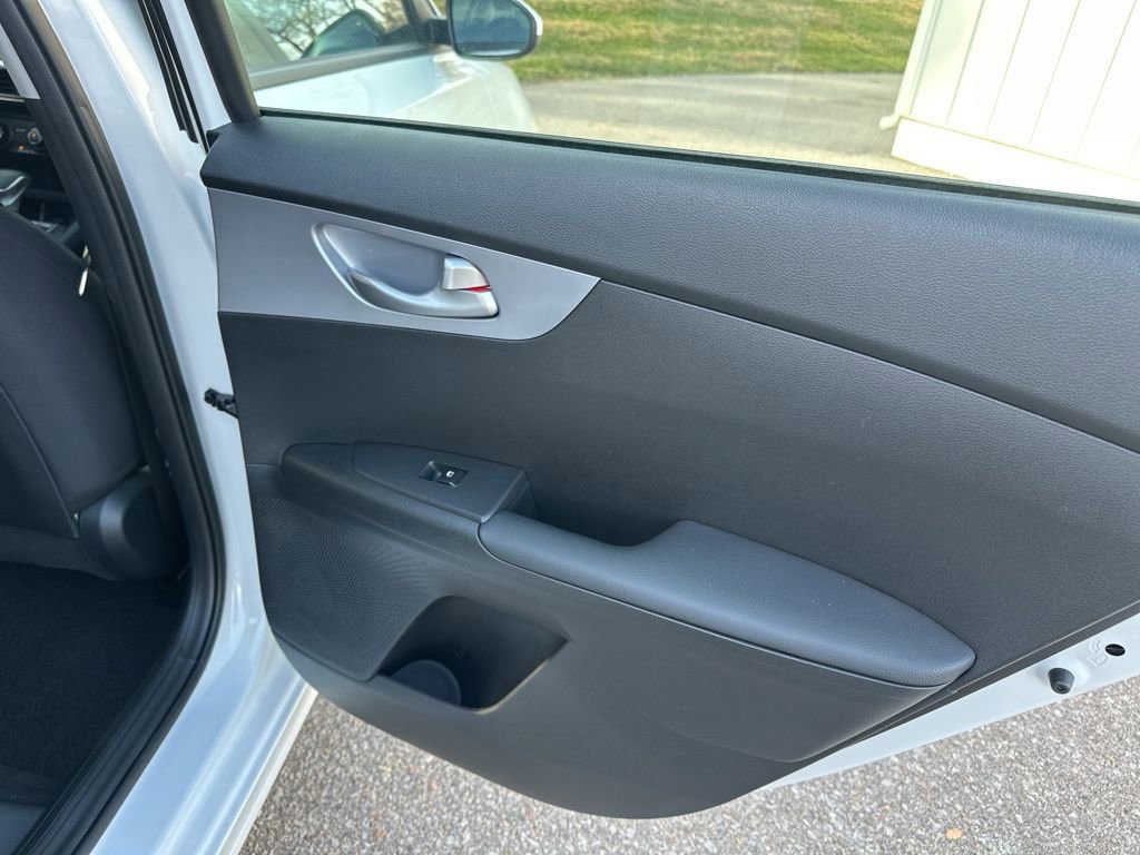 Certified 2024 Kia Forte LXS image 22