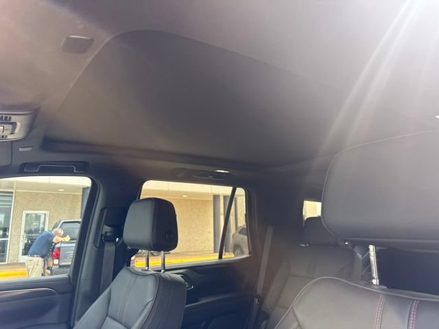 Used 2024 Chevrolet Tahoe RST w/ Luxury Package AWD/4WD image 12