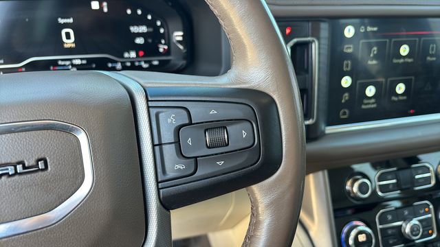 Used 2022 GMC Yukon XL Denali AWD/4WD image 24