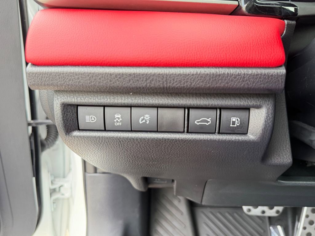 Used 2025 Toyota Camry XSE image 31