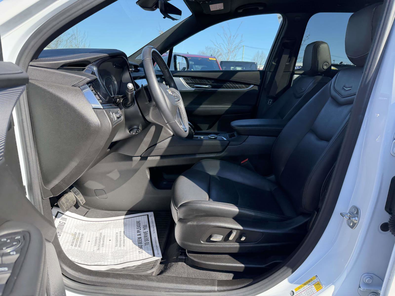 Certified 2024 Cadillac XT6 Premium Luxury w/ Technology Package AWD/4WD image 11