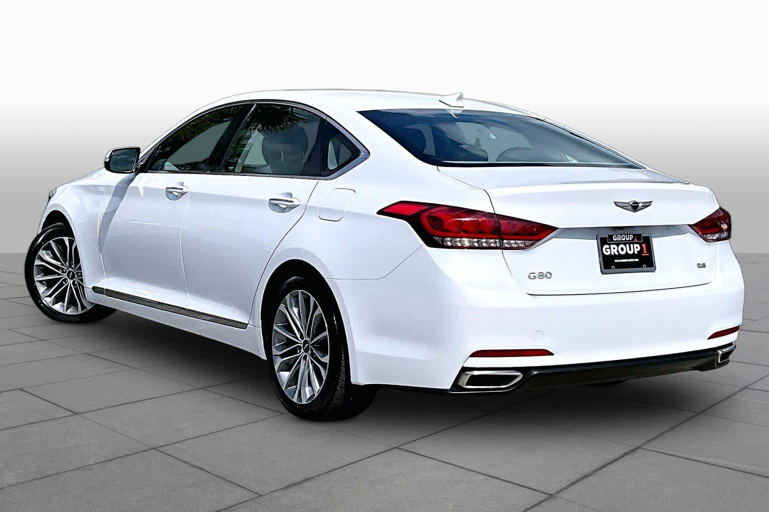 Used 2017 Genesis G80 3.8 RWD image 12
