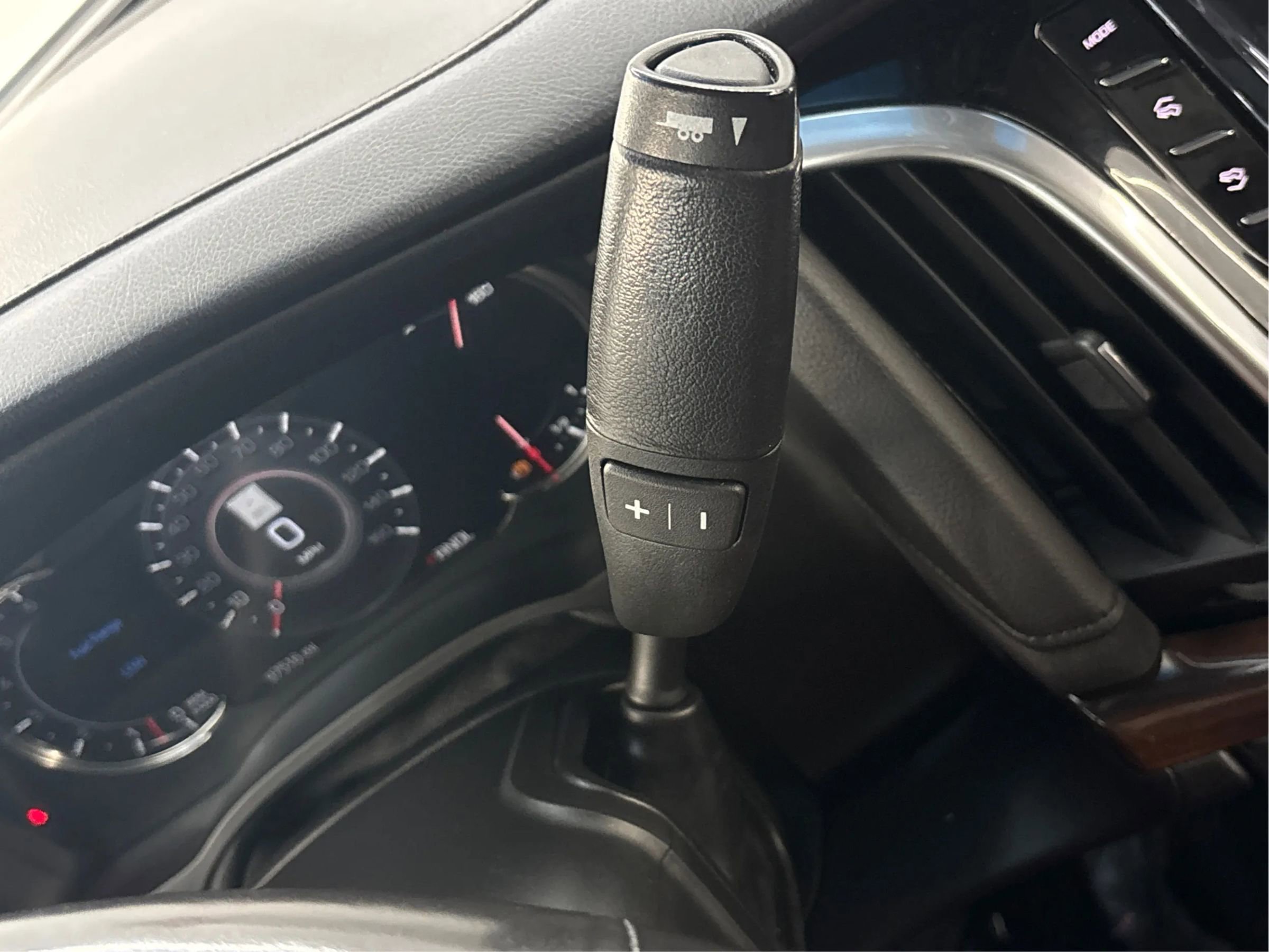 Used 2020 Cadillac Escalade Luxury image 48