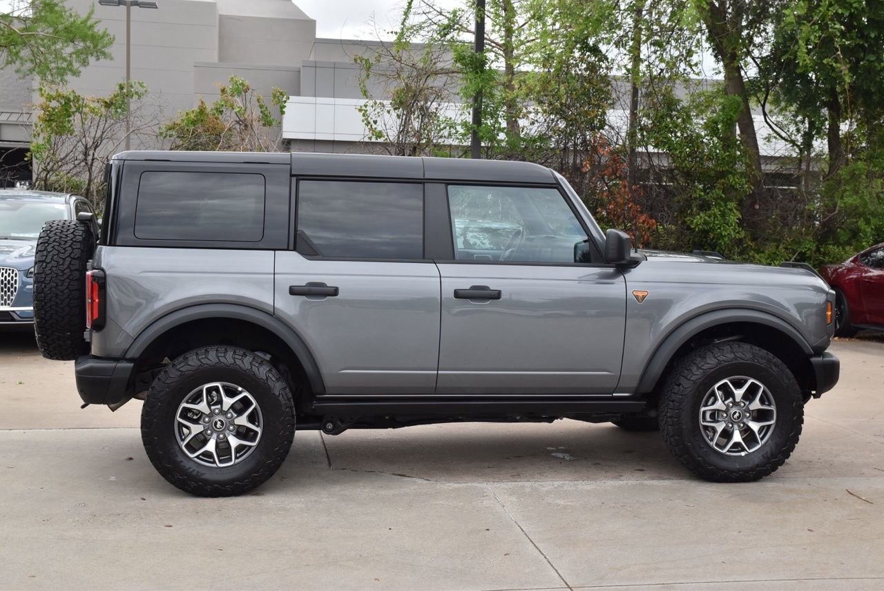Certified 2025 Ford Bronco Badlands image 6