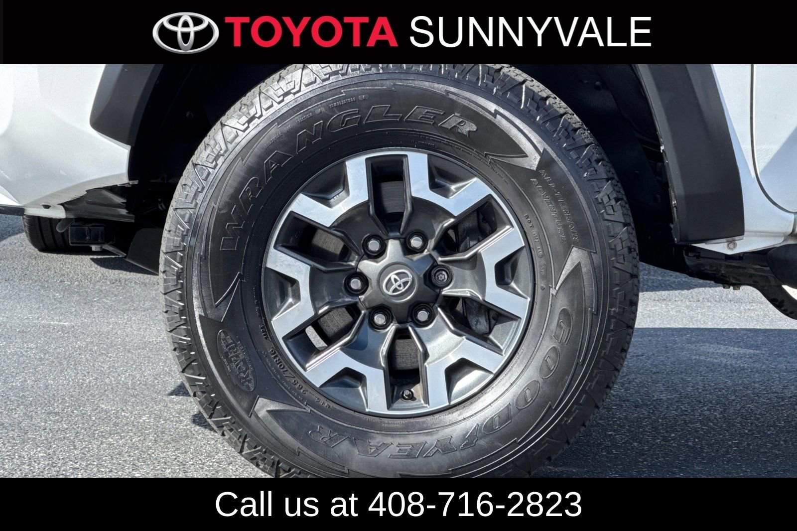 Certified 2020 Toyota Tacoma TRD Off-Road w/ TRD Premium Off Road Package AWD/4WD image 13