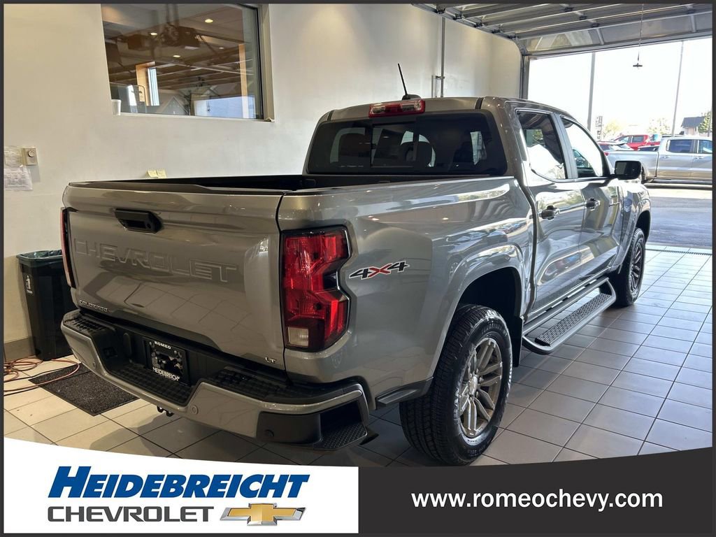 Used 2023 Chevrolet Colorado LT w/ LT Convenience Package II AWD/4WD image 4
