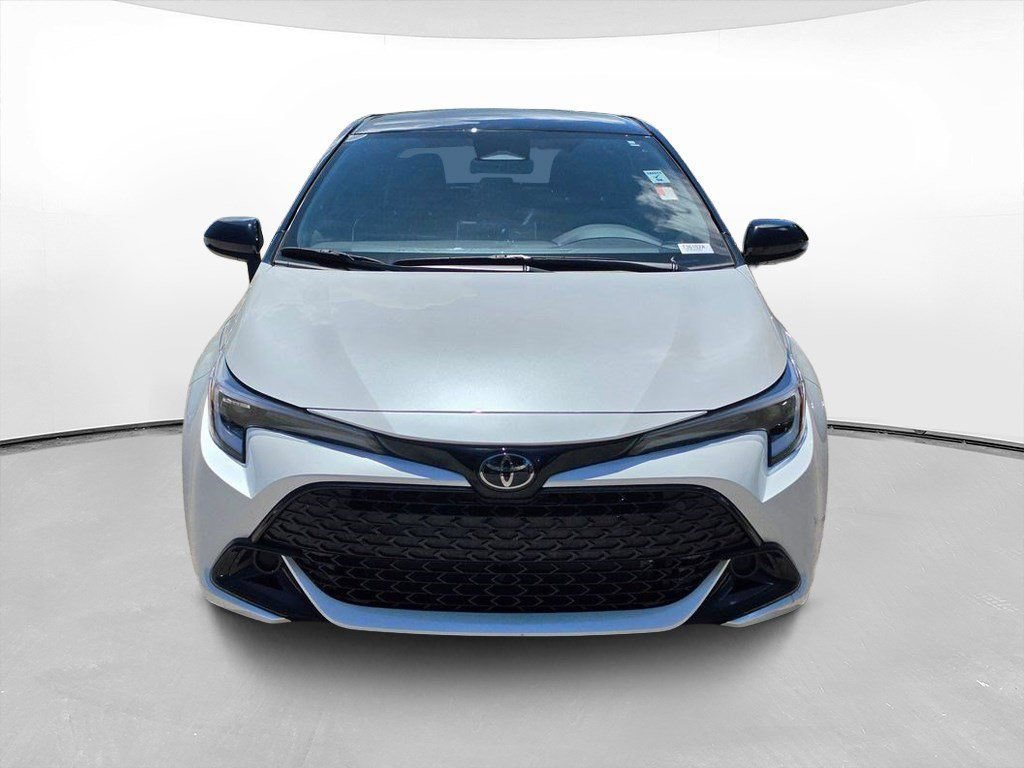 Certified 2025 Toyota Corolla SE w/ SE Package FWD image 2