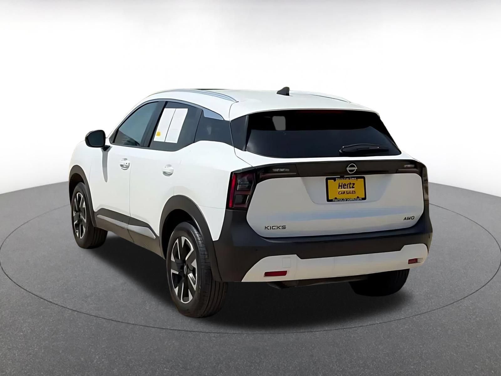 Used 2026 Nissan Kicks SV w/ Cold Weather Package AWD/4WD image 11