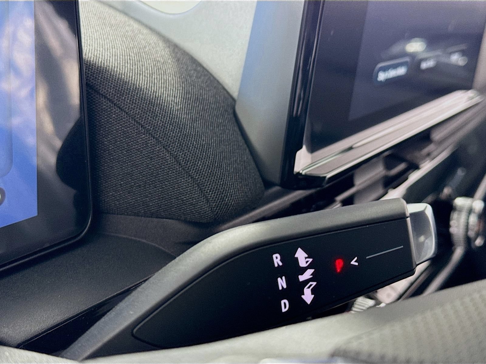 Used 2025 Honda Prologue EX image 14