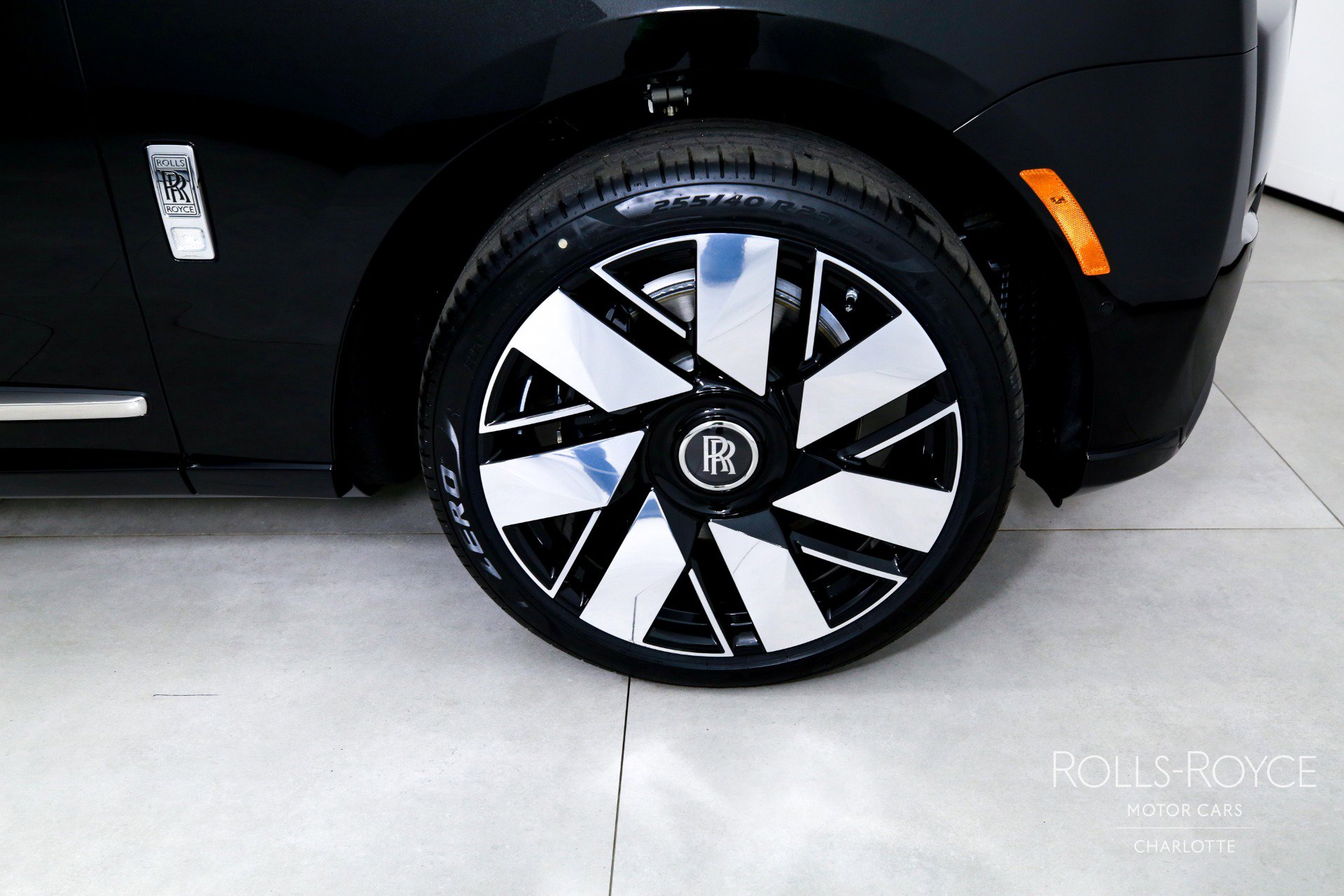 New 2026 Rolls-Royce Cullinan image 39