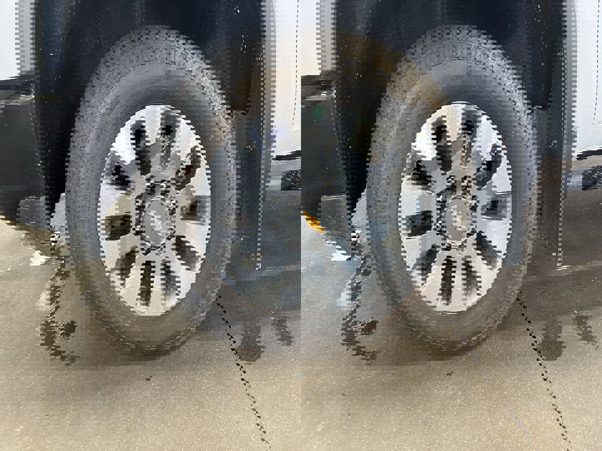 Certified 2023 Chevrolet Silverado 2500 Custom w/ Custom Value Package image 33