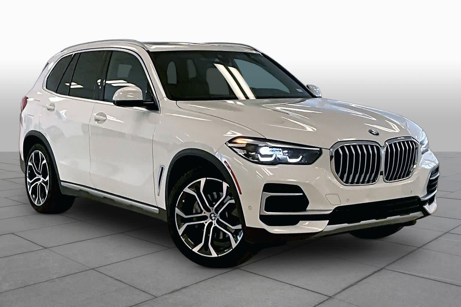 Used 2023 BMW X5 sDrive40i w/ Climate Comfort Package RWD image 2