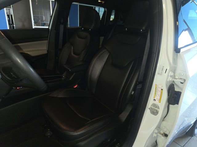 Used 2024 Jeep Compass Limited image 11