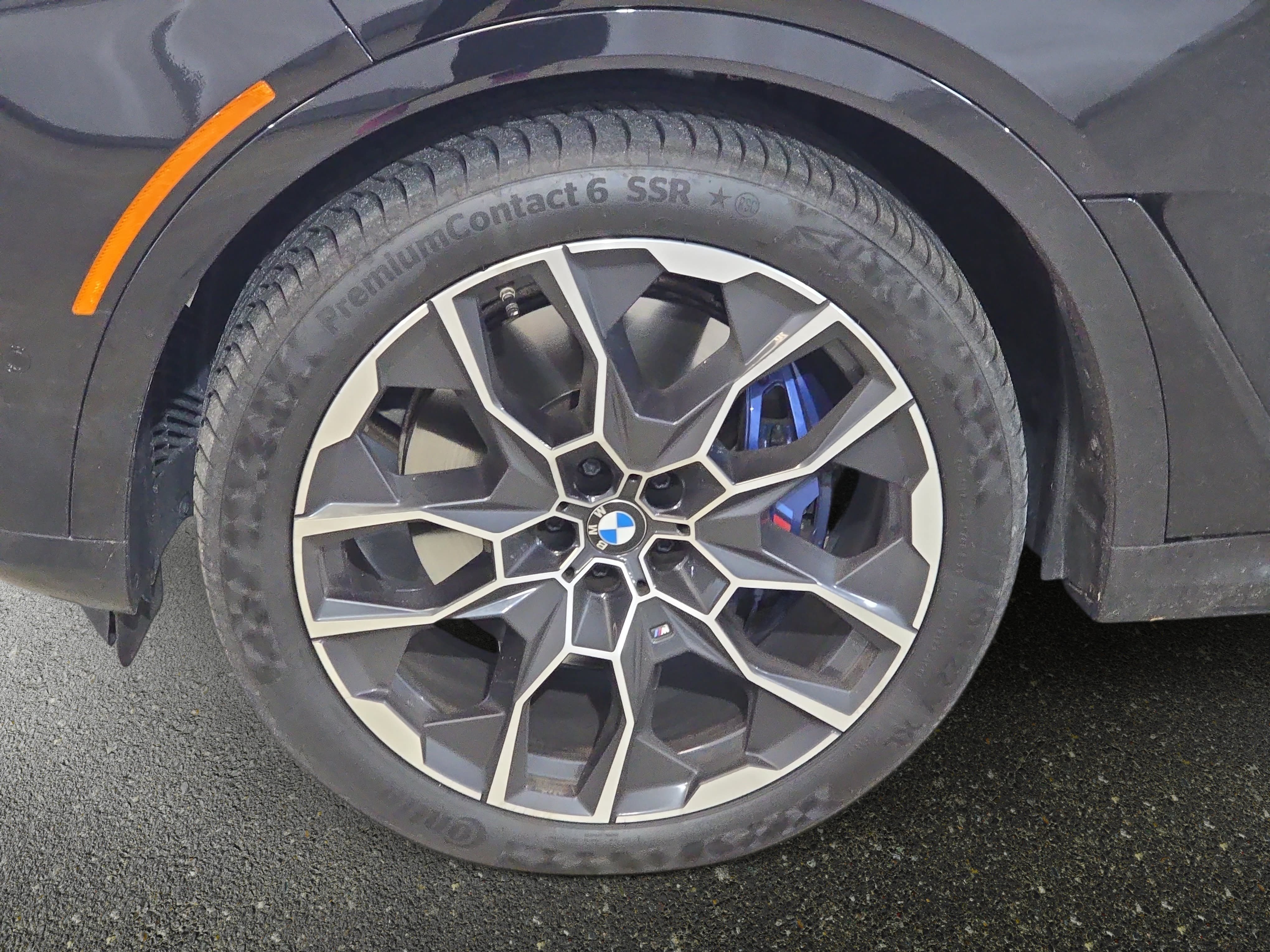 Used 2024 BMW X7 M60i w/ Climate Comfort Package AWD/4WD image 32