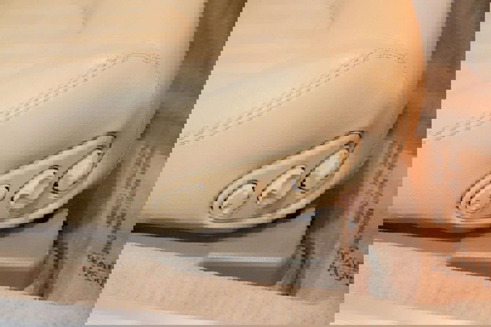 Used 1999 Jaguar XK8 Coupe image 22