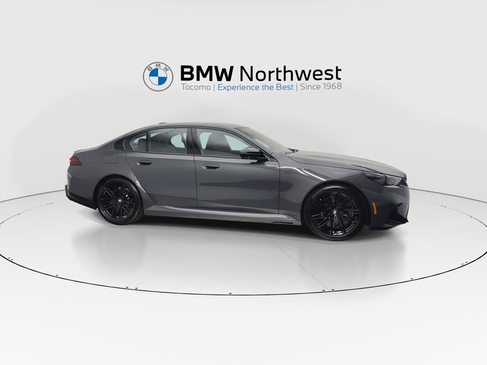 New 2027 BMW M5 w/ Executive Package AWD/4WD image 4