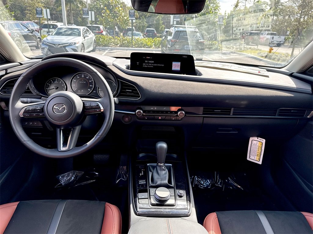 New 2024 MAZDA CX-30 Carbon image 15