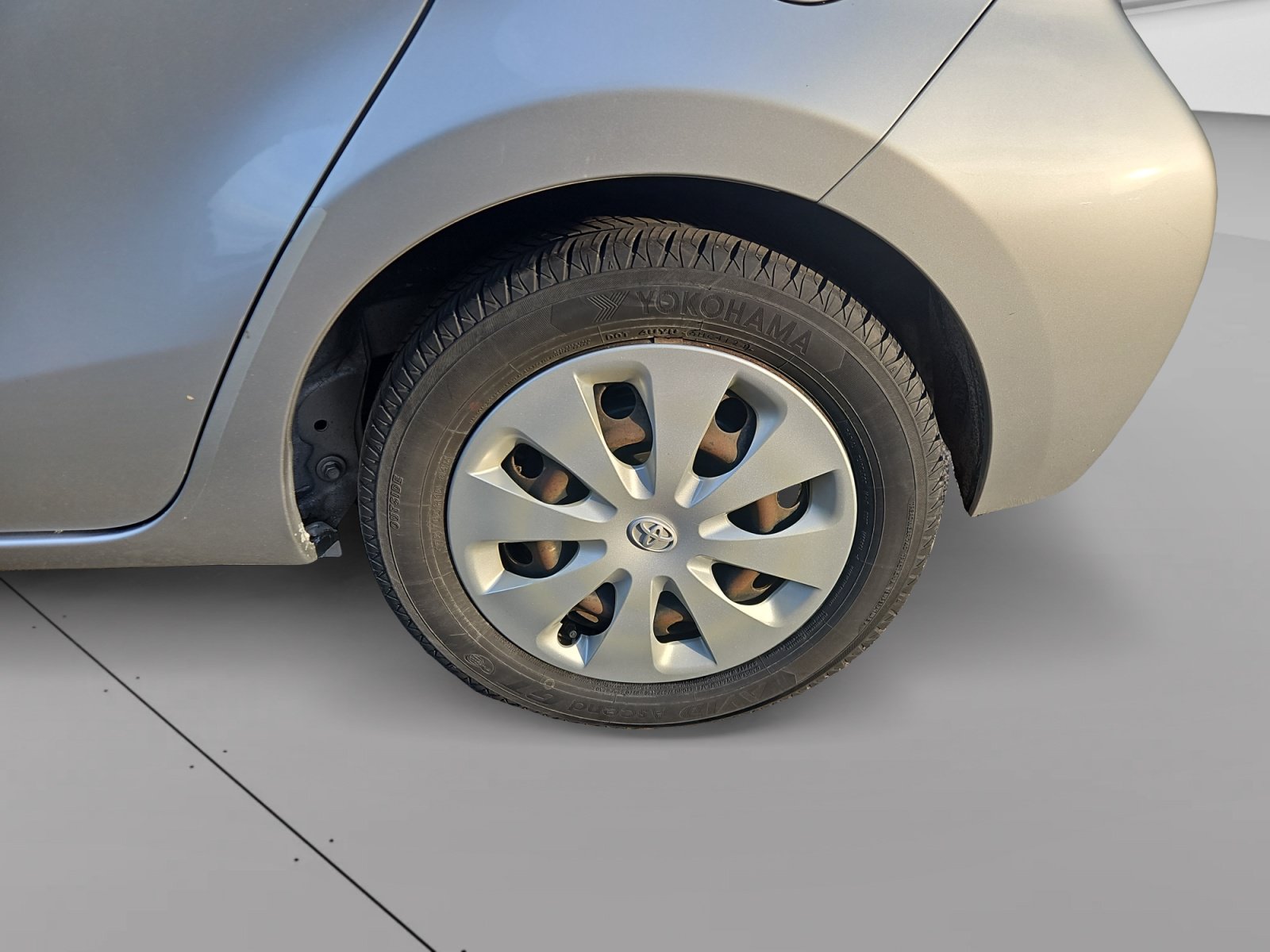 Used 2012 Toyota Prius C Two FWD image 14