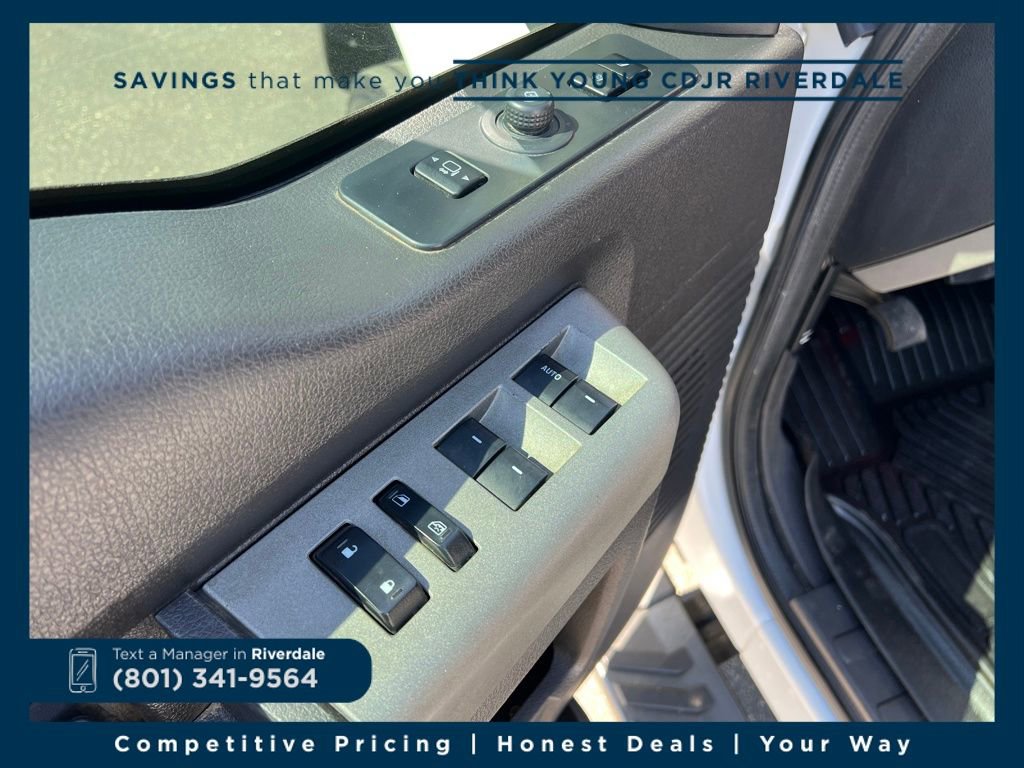 Used 2011 Ford F450 Lariat image 11