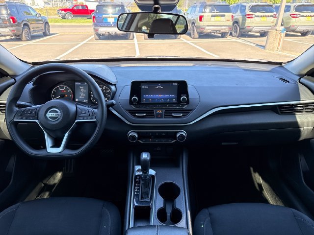 Used 2022 Nissan Altima 2.5 S FWD image 13