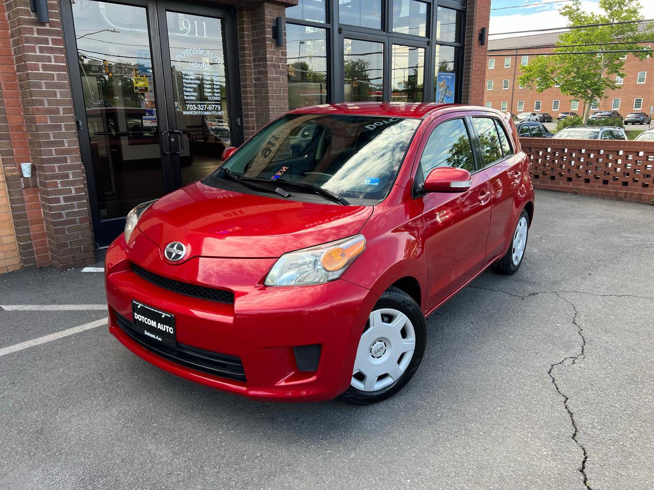 Used 2014 Scion xD FWD image 1