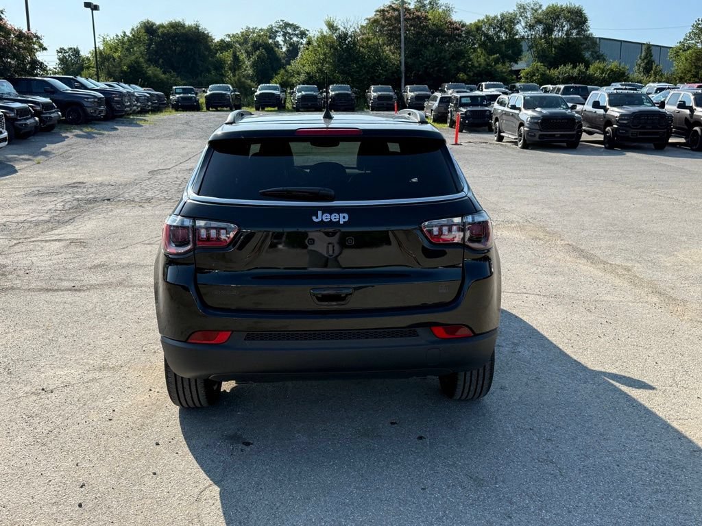 New 2026 Jeep Compass Latitude AWD/4WD image 7