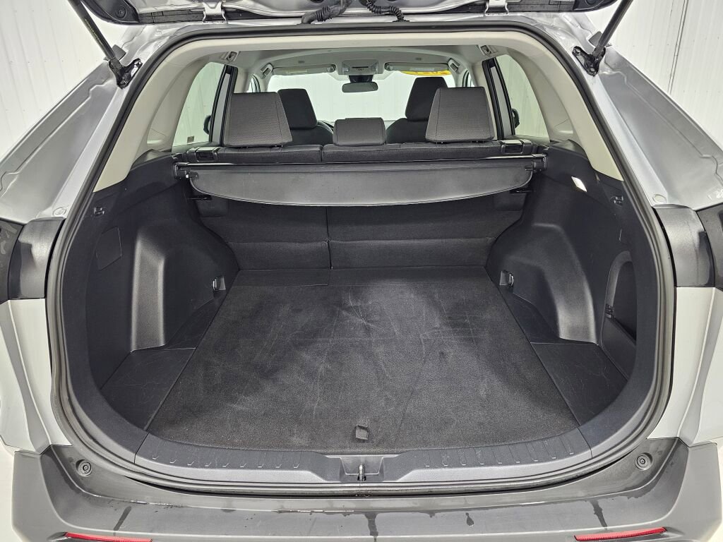 Used 2024 Toyota RAV4 XLE image 5