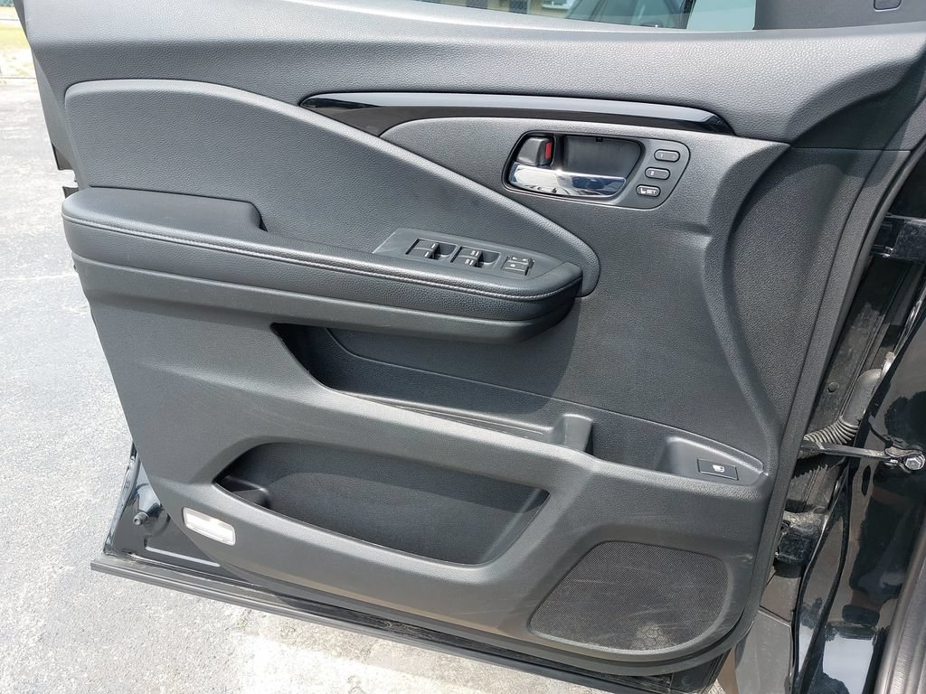 Used 2020 Honda Ridgeline RTL-E image 23