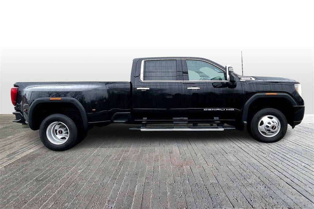 Used 2023 GMC Sierra 3500 Denali w/ Denali Ultimate Package image 8