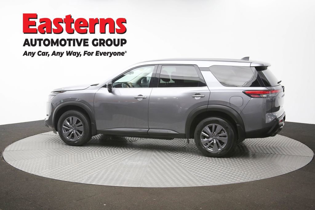 Used 2023 Nissan Pathfinder S AWD/4WD image 90