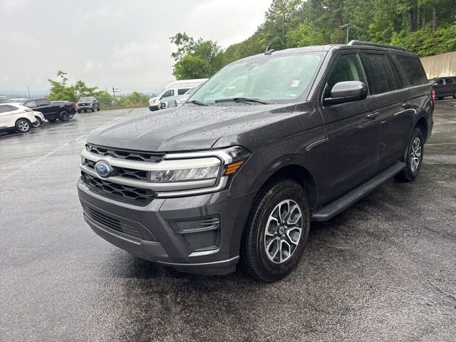 Used 2024 Ford Expedition Max XLT RWD image 3