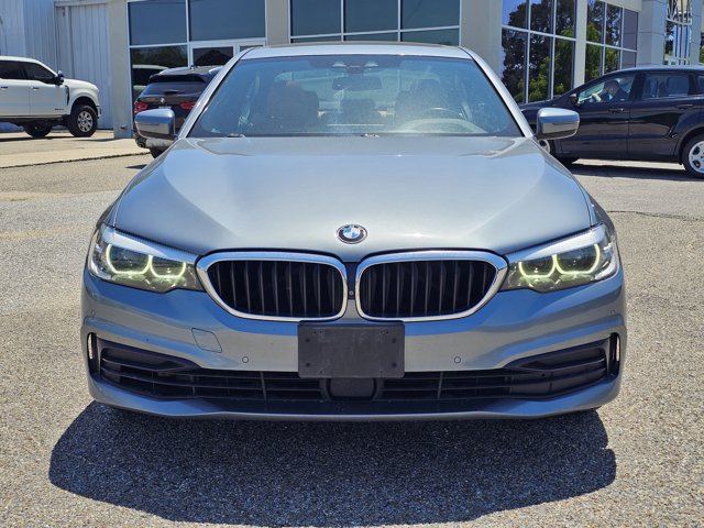Used 2020 BMW 530i w/ Premium Package RWD image 2