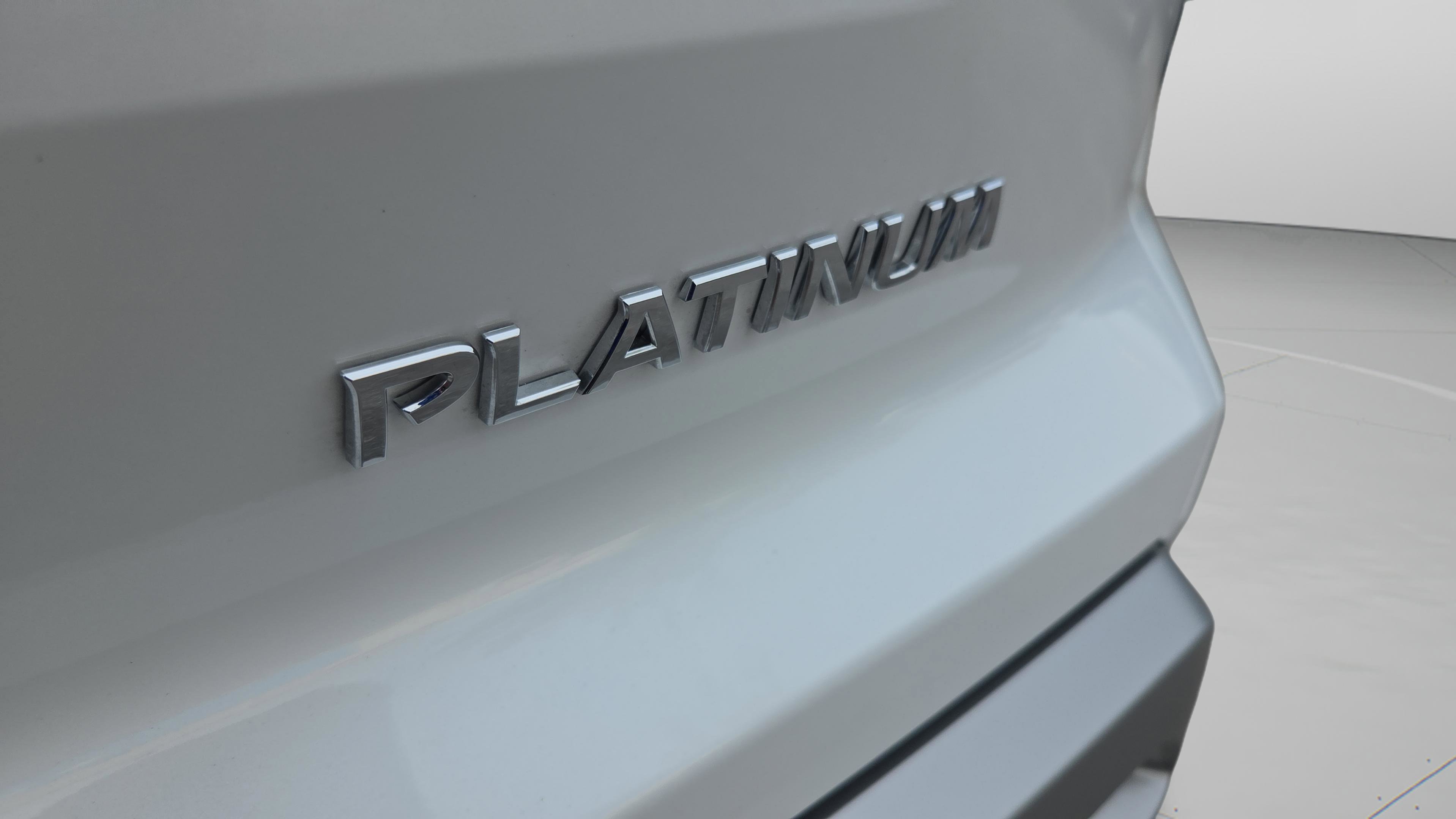Used 2025 Nissan Pathfinder Platinum w/ Cargo Package FWD image 32