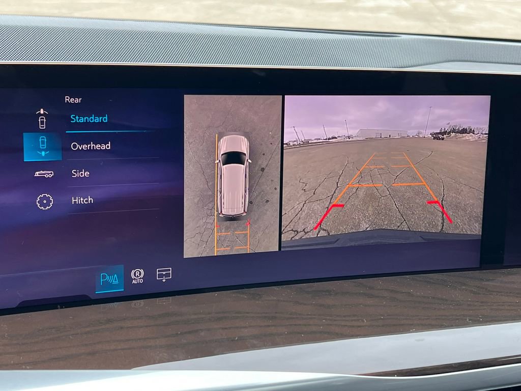 New 2026 Cadillac Escalade Platinum Sport w/ LPO, ONYX Package image 27