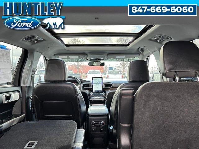 Used 2023 Ford Explorer Limited image 12